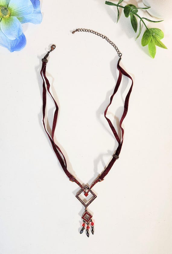 Triangular Ruby Red Rhinestone Velvet Necklace 21… - image 2
