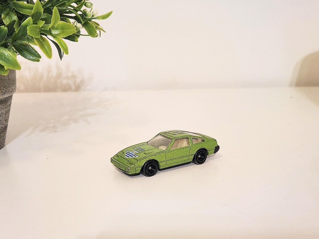 Nissan 300 ZX Turbo Race Rally Car #13 Green Diecast Scale Model