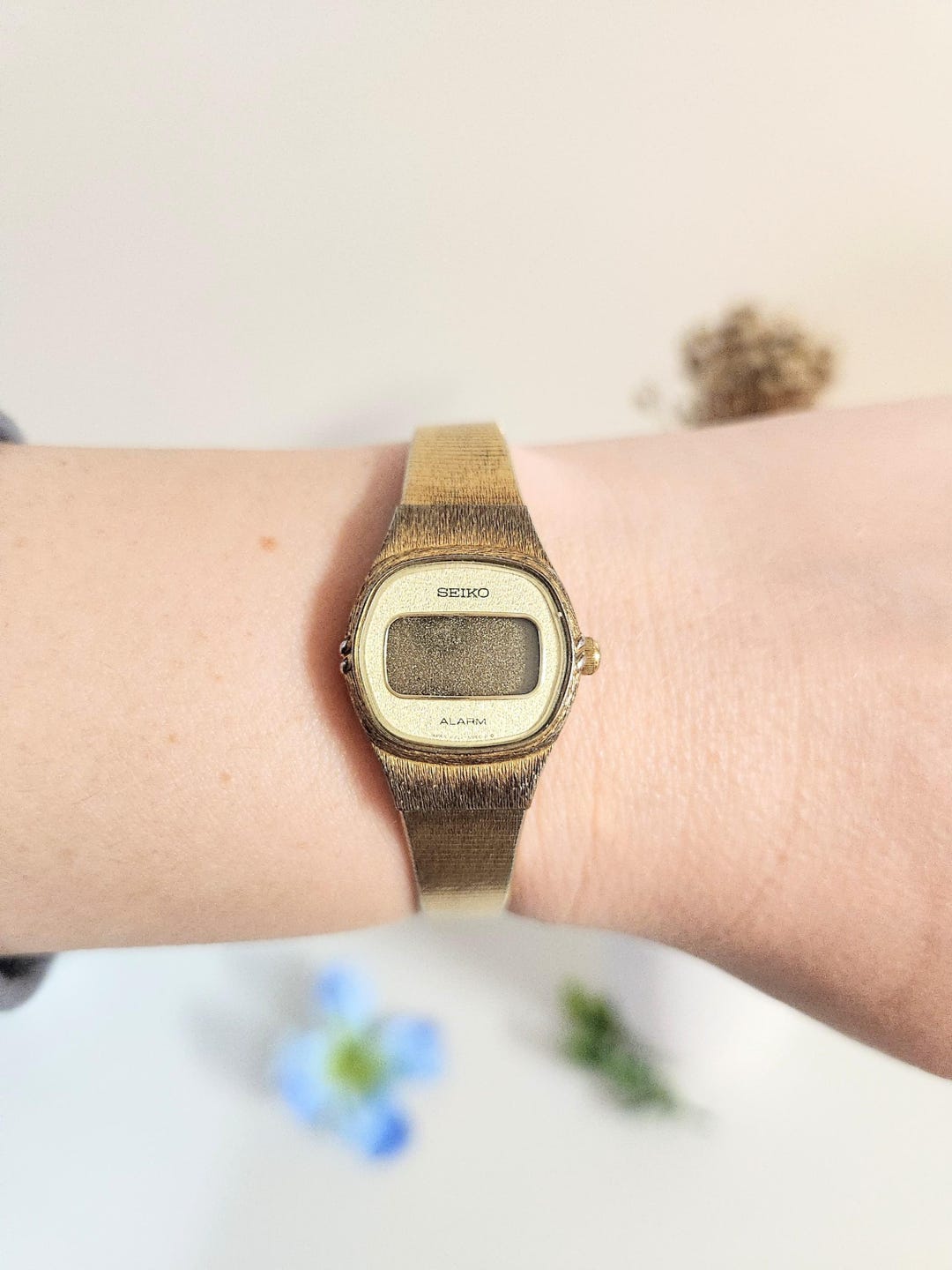 Seiko Womens Digital Gold Tone Wristwatch B337 5009 Small Wrist Ladies Japan Watch Alarm Retro Jewellery Gift for Her mom birthday christmas Etsy