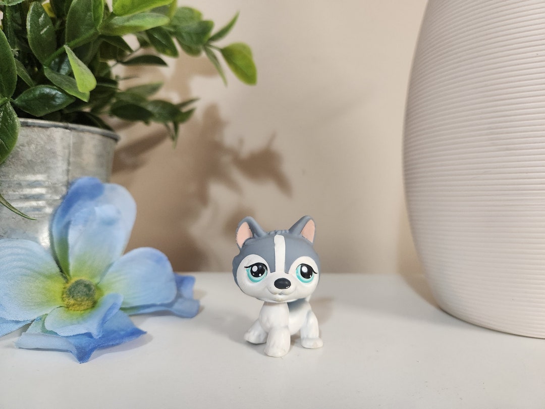 Littlest Pet Shop LPS Husky Grey and White