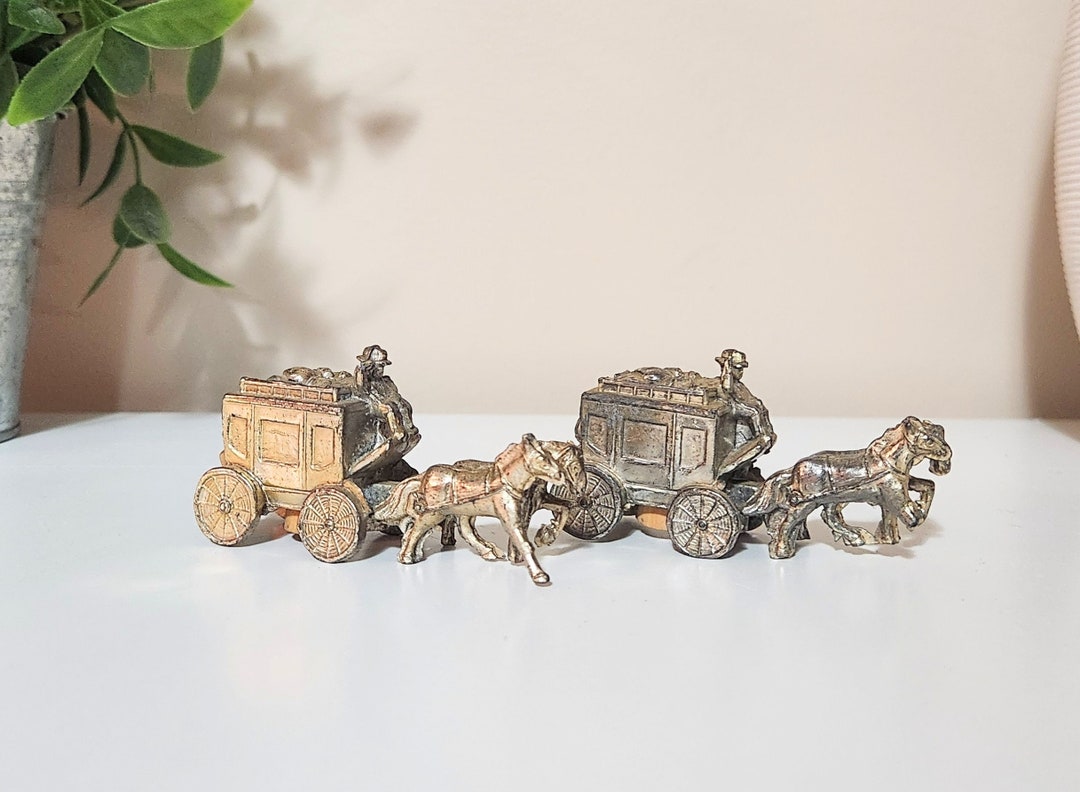 Vintage Metal Horse Drawn Carriage Salt & Pepper Shakers - WESTERN ...