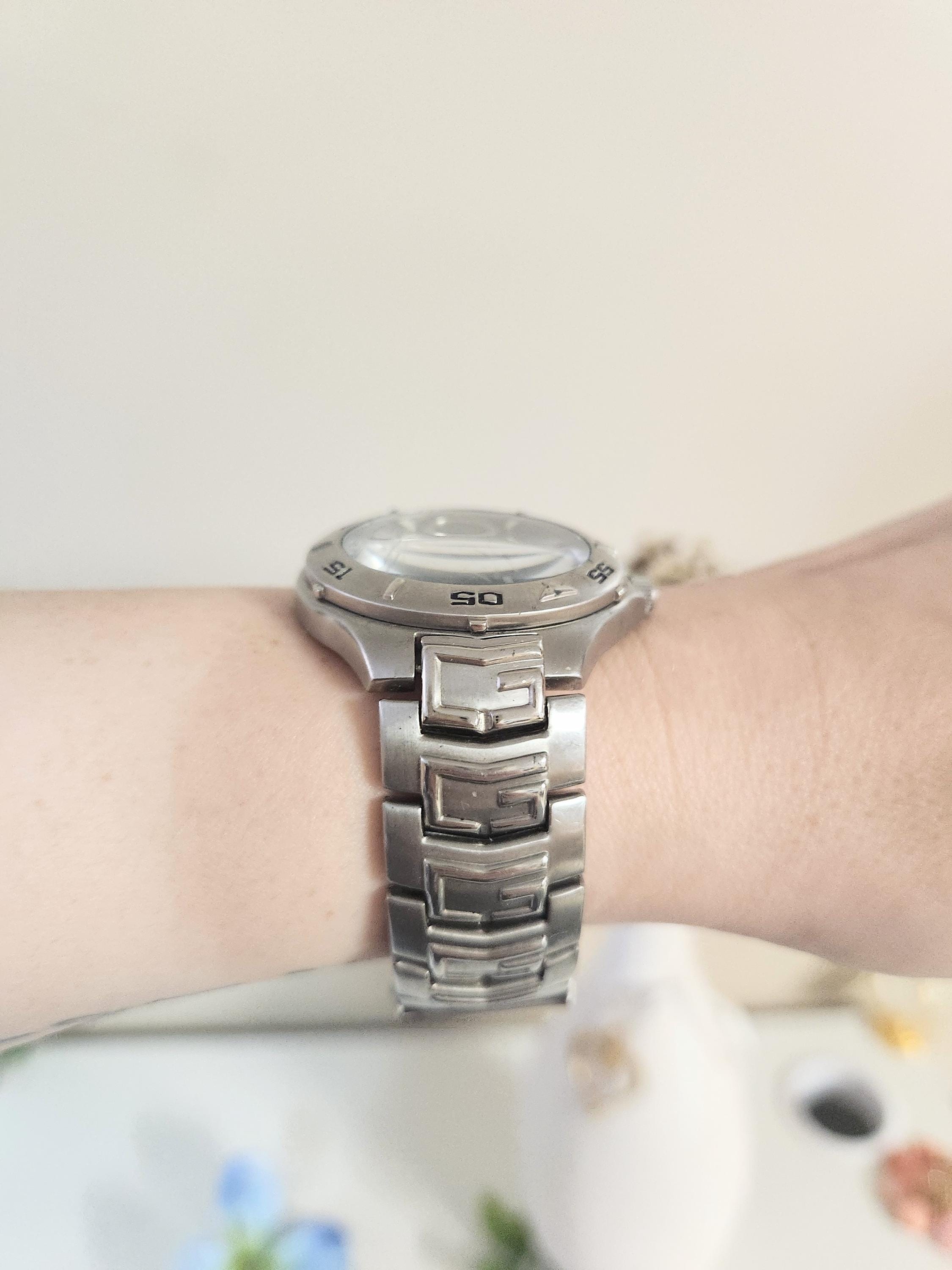 Men's Grey Steel Guess Watch 10 ATM, 100M Water Resistant Men's Grey Steel Guess Watch 10 ATM, 100M Water Resistant