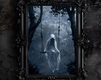 Pode incluir: Uma moldura preta adornada envolve uma pintura de uma figura branca sentada em um balanço em uma floresta escura. A figura está usando um manto branco com capuz e está de costas para o observador.