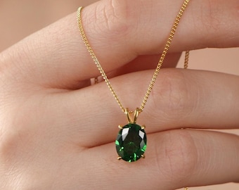 Oval Cut Emerald Necklace - 925K Solid Silver May Birthstone Pendant - Elegant Gift for Her, Sterling Silver Birthstone Necklace for Mom