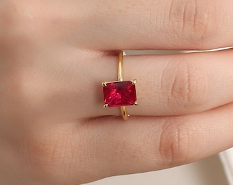 Bague rubis baguette argentée, bague rubis avec pierre de naissance, bague pierre rouge, bague de promesse, bague pour la Saint-Valentin, bague solitaire, bague scintillante