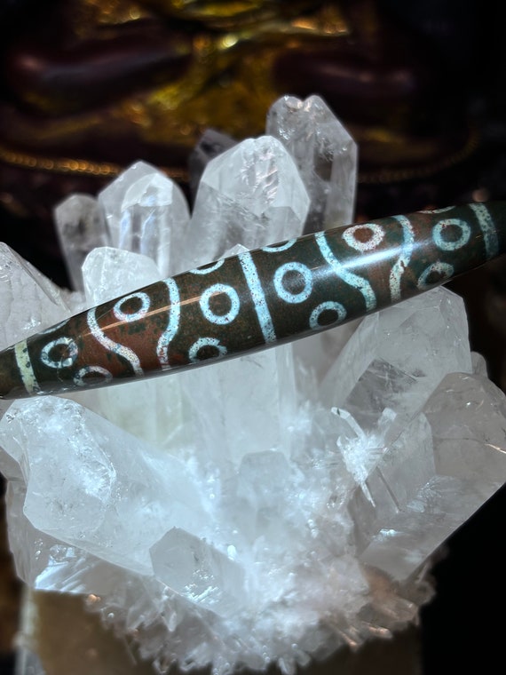 Dzi Bead 25 Eyes.The Dzi with 25 eyes is suitable… - image 3