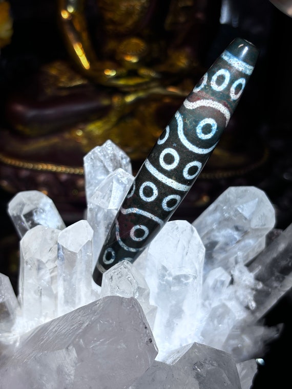 Dzi Bead 25 Eyes.The Dzi with 25 eyes is suitable… - image 2