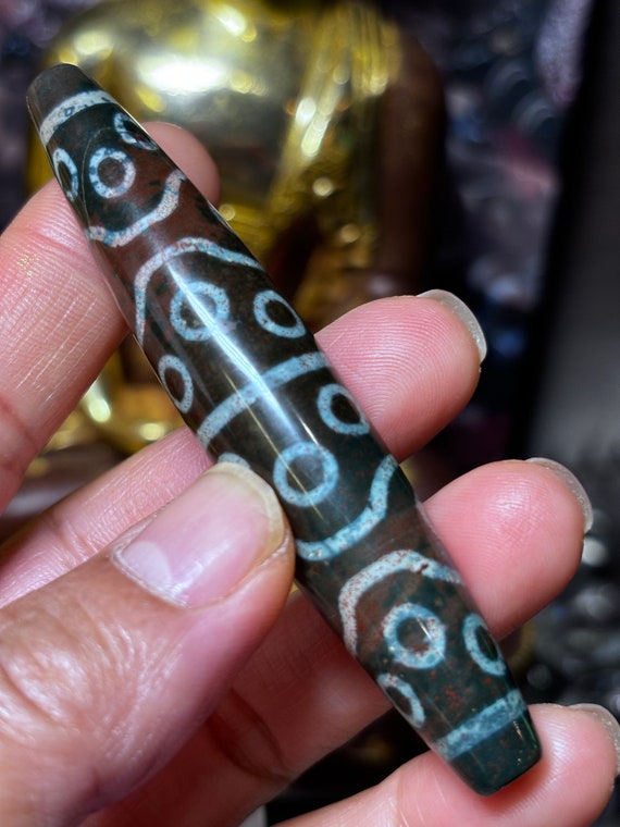 Dzi Bead 25 Eyes.The Dzi with 25 eyes is suitable… - image 1