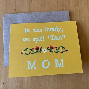 dans cette famille ~ carte de fête des pères pour maman ~ carte pour mère célibataire pour enfants ~ maman travailleuse ~ carte super maman ~ carte écologique