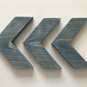 Mini Worn Navy Wooden Wall Arrows