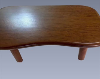 Versatile Waist-shaped Solid Wood Stool: Low Stool for Shoe Changing or Coffee Table