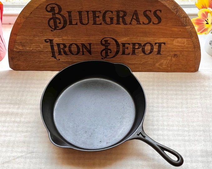 Raised 7 Antique Lodge Cast Iron Skillet With No Notch Heat Ring Unmarked Lodge Father's Day