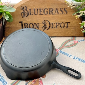 Griswold "Iron Mountain" #8 Gjutjärnspanna - Mellanstor 25 cm stekpanna - Restaurerad!!