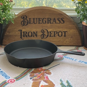 Antieke gietijzeren koekenpan nr. 8 onbekende maker - gerestaureerd en klaar voor gebruik!!