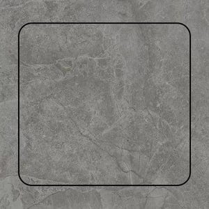 Könnte beinhalten: Eine quadratische, grau marmorierte Oberfläche mit abgerundeten Ecken, umrahmt von einem dünnen schwarzen Rand. Die Oberfläche hat ein gesprenkeltes Muster mit subtilen Farbtonvariationen, wodurch ein natürliches, steinartiges Aussehen entsteht. Ideal für die Inneneinrichtung.
