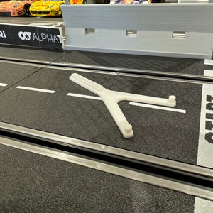 1/32 Scale Slot Car Stand