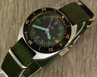 VERY RARE Poljot amphibia USSR men&#39;s automatic wristwatch Cal. 2616.2H 23 jewels