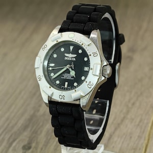 Invicta automatic Swiss made st. steel wristwatch caliber seiko NH35A 25 jewels