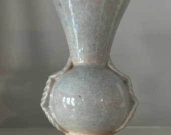 Beautiful vintage Gonder vase