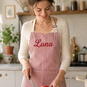 Personalized Chef Apron with Deep Pocket, Custom Name Cooking Gift, Practical Kitchen Accessory for Women