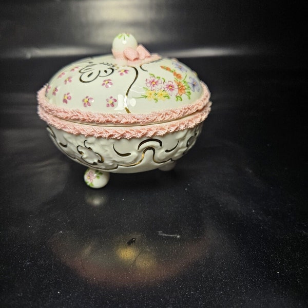 Muller Volkstedt Irish Dresden Porcelain Lace Trinket Bowl Box Hand Painted VTG