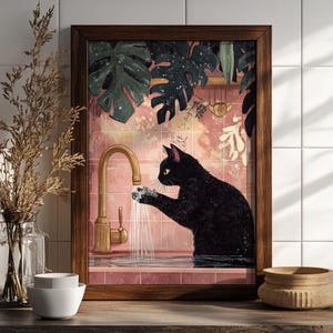 ピンクの「小さな足を洗う」プリント、面白い猫のバスルームデジタルプリント、黒猫の装飾、陽気な雰囲気のプリント、即時ダウンロード、トイレの壁アート