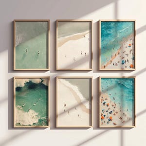 Set von 6 kleinen Menschen, die im Ozean schwimmen, minimalistische druckbare Wandkunst, Strandhausdekor, Sommerposter