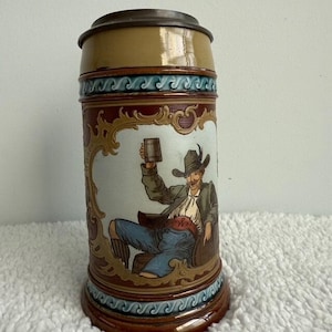 Antique 1890s Villeroy & Boch Mettlach Beer Stein #2054 Drinker Leaning on Barrel, 0.5 L, No Lid, Broken Hinge