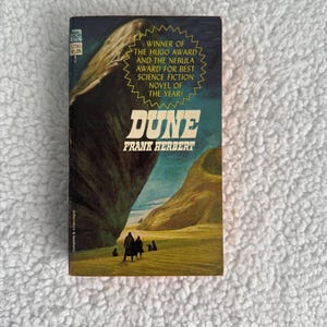 Vintage Dune by Frank Herbert – Ace Books Early Edition #17261 – Classic Sci-Fi Paperback Novel Must have Science Fiction, Timeless classics