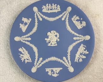 Vintage Wedgwood Light Blue Jasperware Cherub Decorative Plate 8.75"
