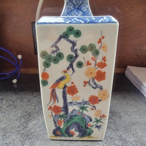 Andrea By Sadek Vase Made In Japan Blue Floral Dragons/ Colorful Bird Scene