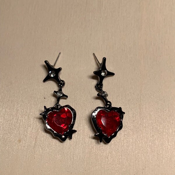 Y2K Red Heart Earrings Black Gothic Earrings Vampire Jewelry Dangle Earrings Dark Japanese Earrings Starcore Earrings Silver Earring Gift