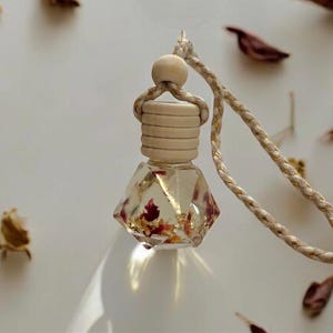 Car Essential Oil Diffusers - Car Air Freshener - Prism/Cube/Circle/Cylinder - Car Accessory - Car diffuser