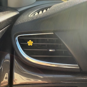 Car Vent Clip Charm - Flower - Colorful Magnetic Accessory