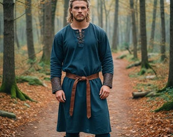 Medieval-Inspired Men&#39;s Blue Tunic | Viking Warrior Vintage Costume | Ideal for Viking Reenactments, Renaissance Fairs and Halloween