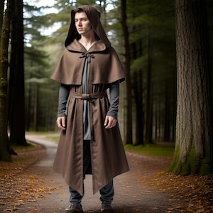 Brown Medieval Hooded Cloak | Renaissance Faire Cosplay Cape | Long Hooded Men&#39;s Robe | Historical Reenactment Cloak