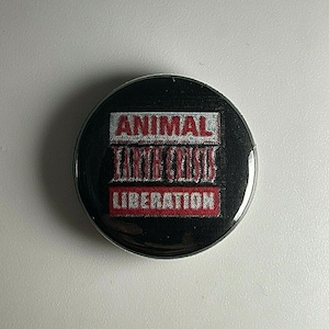 Botón vegano de 1 pulgada con borde recto de Earth Crisis E007B, insignia de liberación animal