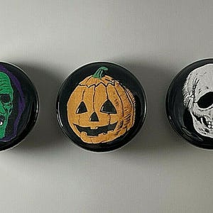 Zestaw guzików Halloween III Srebrna Koniczyna Sezon Czarownic 1,25" H001B125