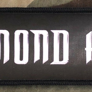Naszywka z dużym, superpaskowym logo NWOBHM z nadrukiem sublimacyjnym D050P