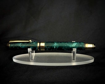 Emerald and Gold Fountain Pen