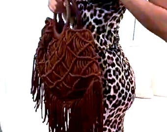 Bolso de  Macramé  hecho a mano, Clutch Boho elegante con flecos,  Regalo para Ella.