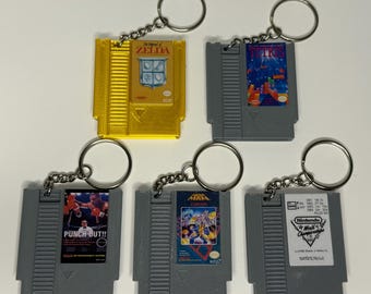 Llavero con cartucho de Nintendo NES