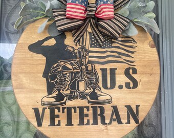 Proud US Veterans wooden round sign