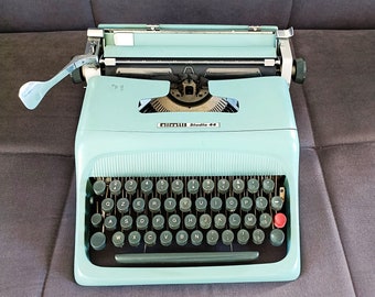 Olivetti-Studio 44