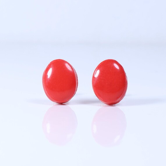 Hypoallergenic Solid Strawberry Red Oval Cut Poly… - image 2