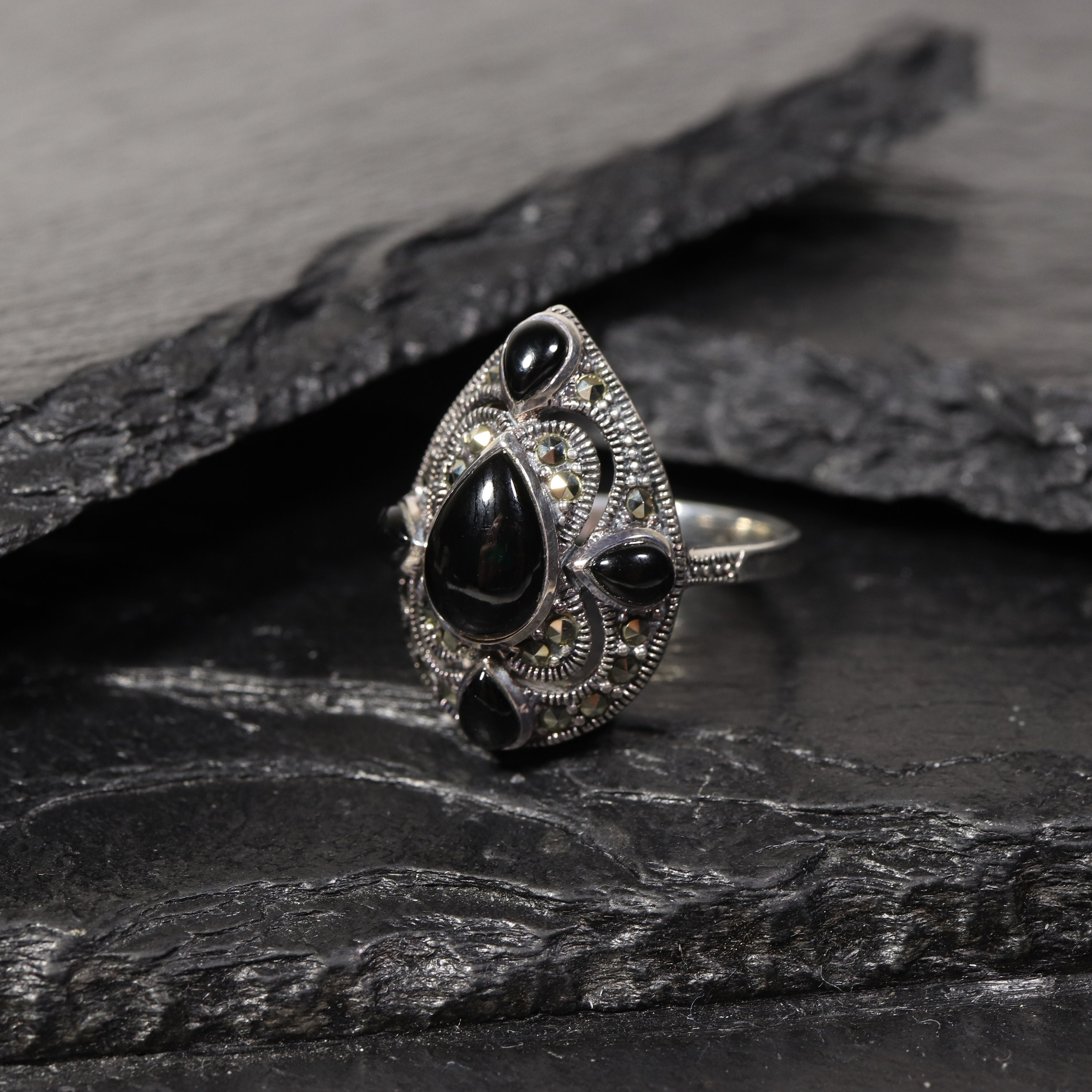 Vintage Art Deco Style Sterling Silver 925 Bezel Set Black
