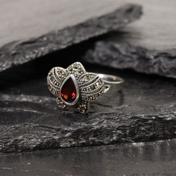 Vintage Sterling Silver 925 Art Deco Style Pear Cut Red Garnet 