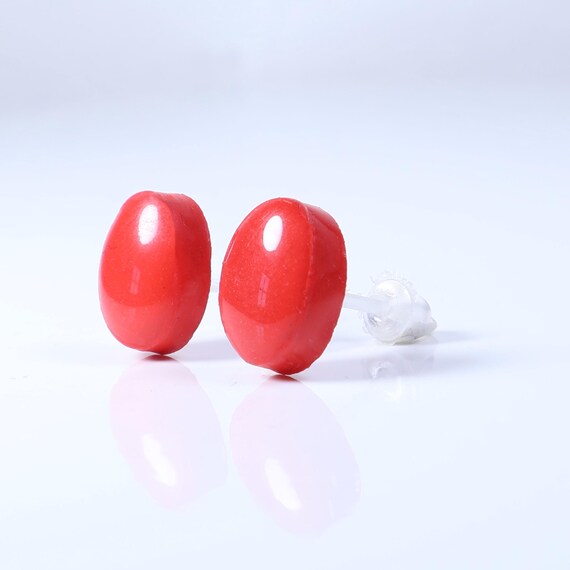 Hypoallergenic Solid Strawberry Red Oval Cut Poly… - image 4