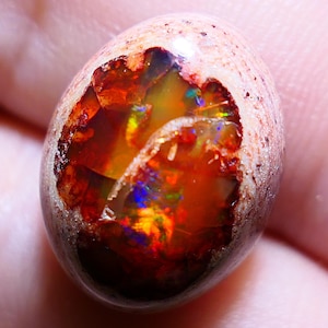 11.35ct Precious Opal,Opal for Jewelry,Natural Opal,Cantera Opal,Polished Opal,Lightning Opals,Cabochons,Opal Supplier,Gem Quality Mexican