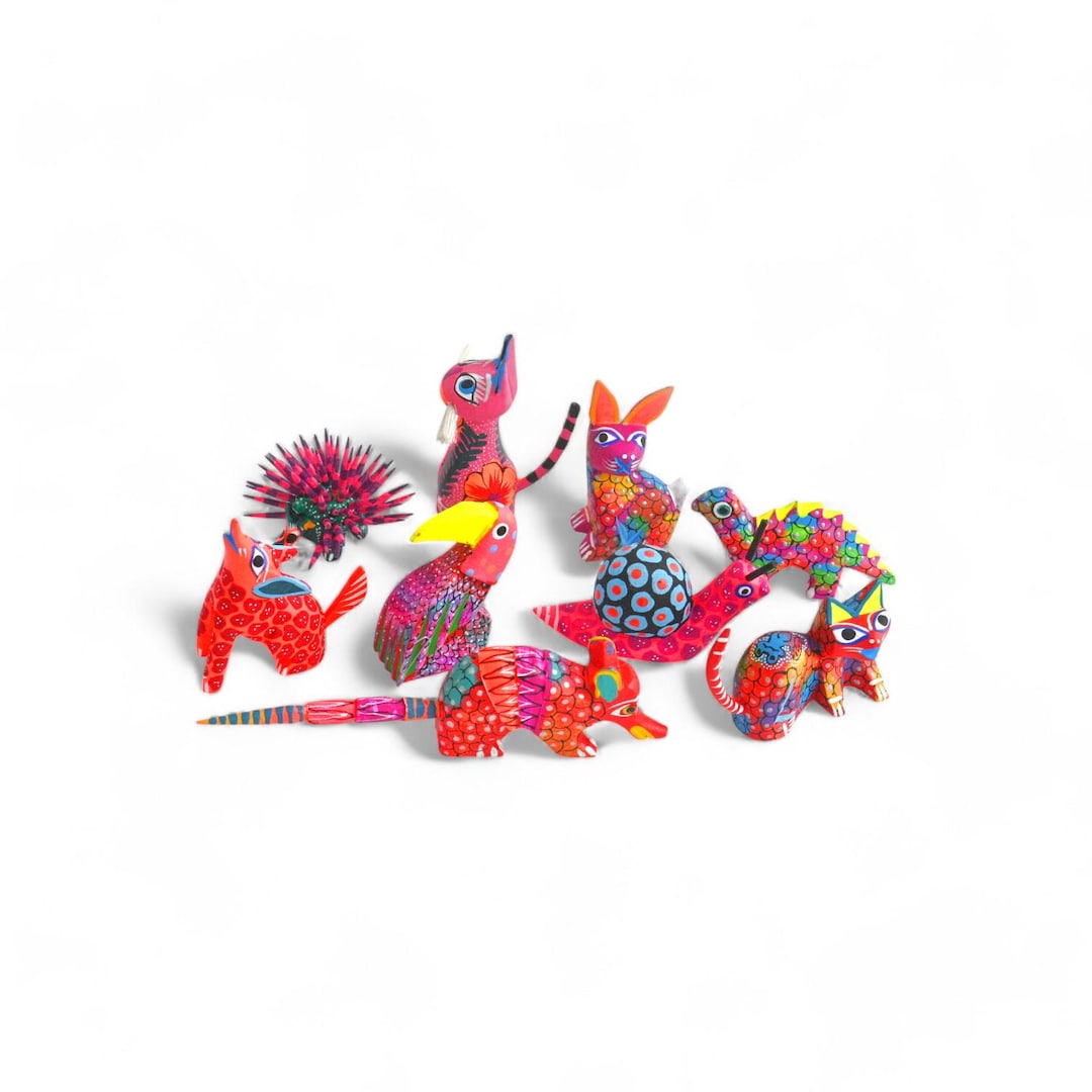 9匹の生き物セット カラフルなオアハカの木彫り アレブリヘス - Etsy 日本